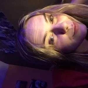 Emy, babysitter à Giberville