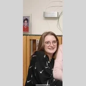 Alexane, babysitter à Saint Hilaire du Harcouet