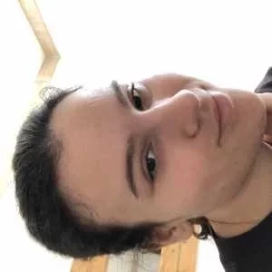 Lola, babysitter à Lancon Provence