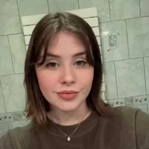 Chloé, babysitter à Loupershouse