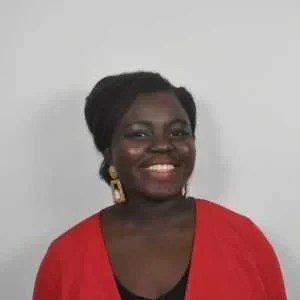 Elvire, babysitter à Ploubezre