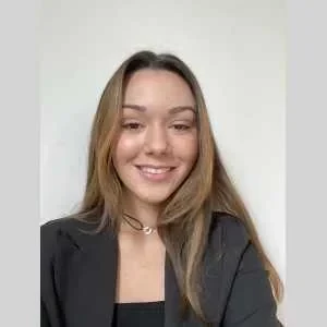 Léa, babysitter à Clamart