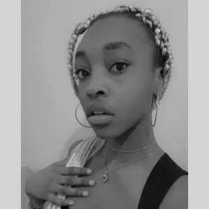 Laurence , babysitter à Pantin