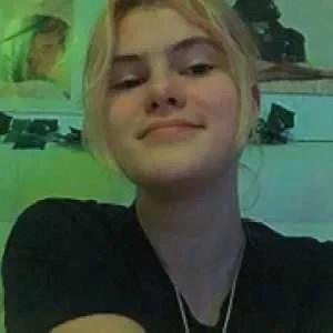 Mathilde, babysitter à Gauville la Campagne