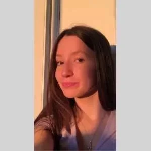 Charline, babysitter à Le Chambon Feugerolles