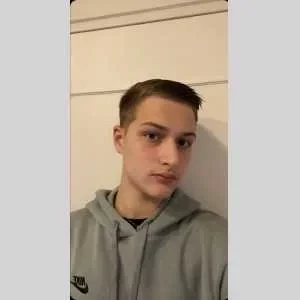 Theo, babysitter à Maurepas