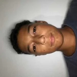 Adam, babysitter à Rillieux la Pape