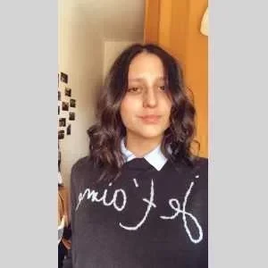 Alizée , babysitter à Bourges