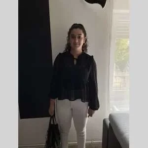 Juliana, babysitter à Connaux