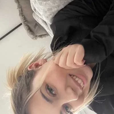 Léana, babysitter à Morsang sur Orge