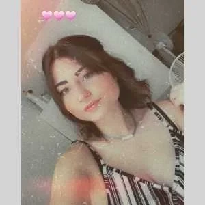 Marine , babysitter à Malay le Petit