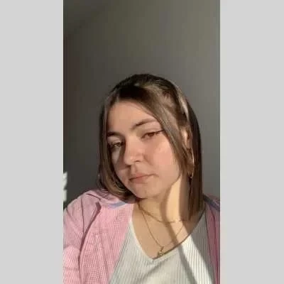 Julie, babysitter à Orleans