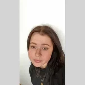 Romane, babysitter à Rouen