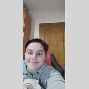 Anne laure , babysitter à Saint Victor sur Rhins