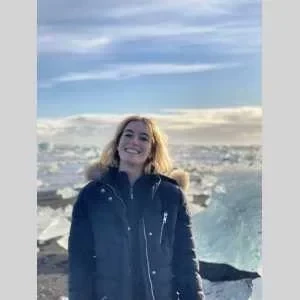 Louise-anne, babysitter à Poitiers