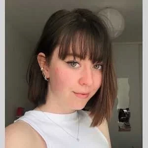 Mylène, babysitter à Angers