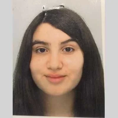 Inès , babysitter à Clamart