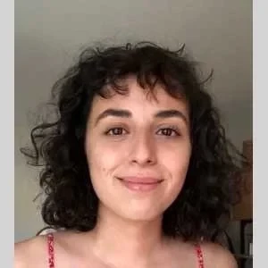 Léa, babysitter à La Roche Blanche