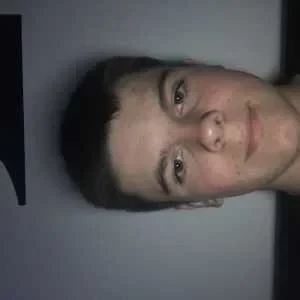 Maxime, babysitter à Le Quesne