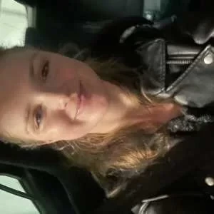 Mia, babysitter à Beaumont sur Oise