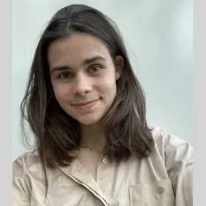 Eleacine, babysitter à Amiens