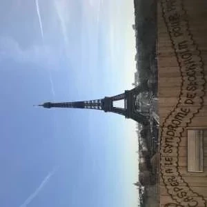 Elodie , babysitter à Paris