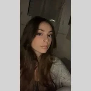 Léa , babysitter à Gennevilliers