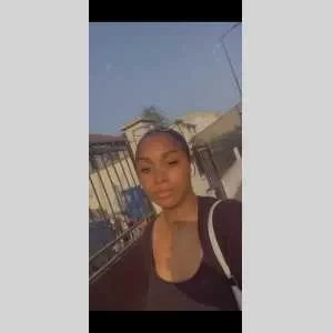 Melinda, babysitter à Colombes