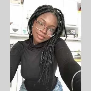 Jennyfer, babysitter à Villecresnes