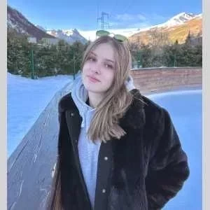 Julie, babysitter à Marseille