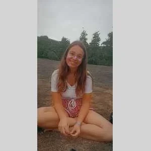 Amandine, babysitter à Bouchamps les Craon