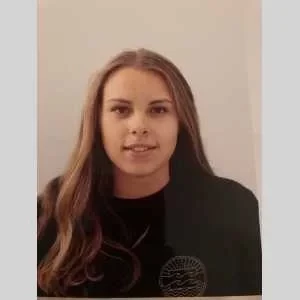 Leena, babysitter à La Vieux Rue