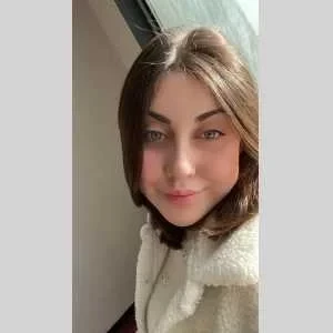 Axelle, babysitter à Saint Aubert