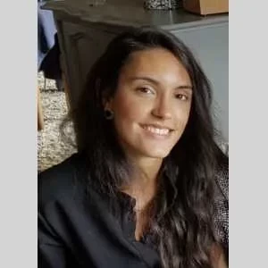 Lola, babysitter à Plouzane