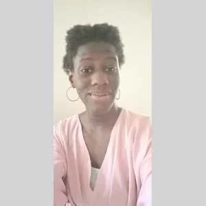 Hawa, babysitter à Lyon