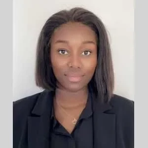 Aicha, babysitter à Melun