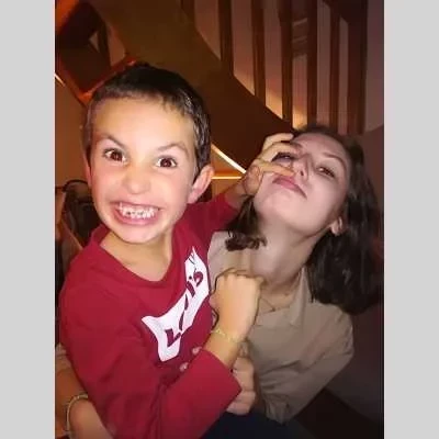 Lucie, babysitter à Sainte Genevieve des Bois