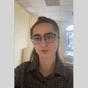 Alison, babysitter à Manneville la Goupil