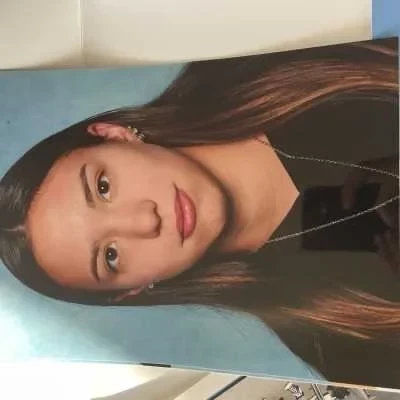 Emma, babysitter à Montfrin