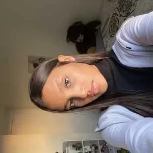 Lina, babysitter à Colombes