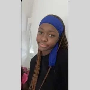 Sakina, babysitter à Orly