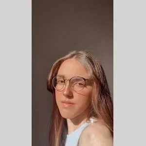 Raphaele , babysitter à Lunery