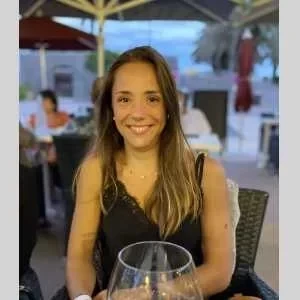 Tifany, babysitter à Angresse