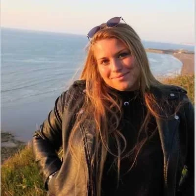 Célia, babysitter à Bellengreville