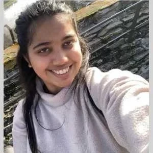 Smriti, babysitter à Lyon