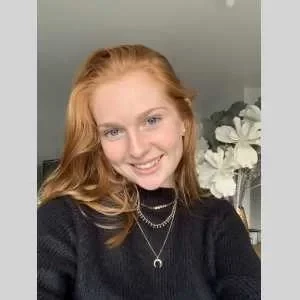 Lou, babysitter à Bormes les Mimosas