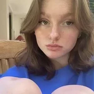 Emma, babysitter à Coye la Foret