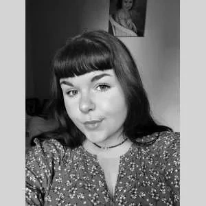 Anais, babysitter à Chenelette