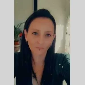 Annick, babysitter à Liouc