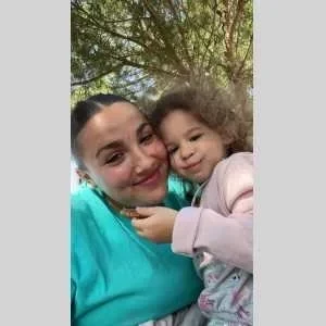 Celia, babysitter à Bagnols sur Ceze